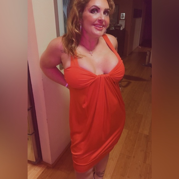 Diane Von Furstenberg Dresses & Skirts - Diane Von Furstenberg Vibrant Orange Lear dress